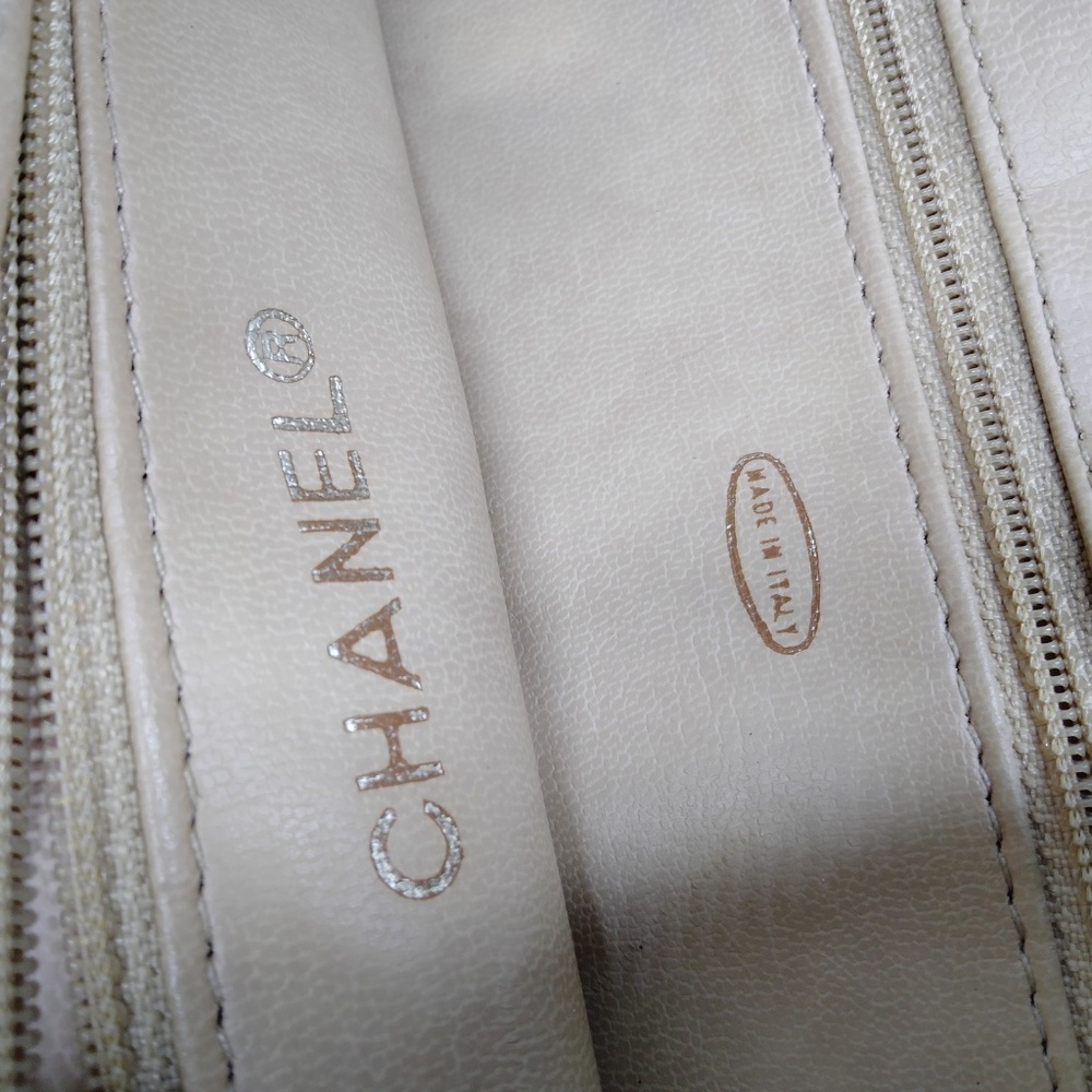 Chanel Beige Lamb Skin Bag - Picture 7 of 8
